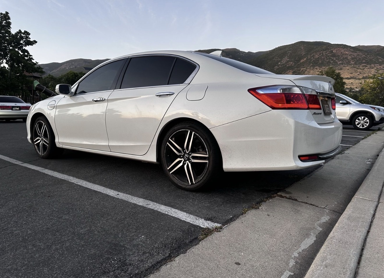 Used 2014 Honda Accord Plug-In Sedan image 8