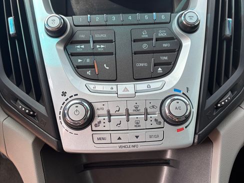 Used 2012 Chevrolet Equinox LTZ FWD image 19