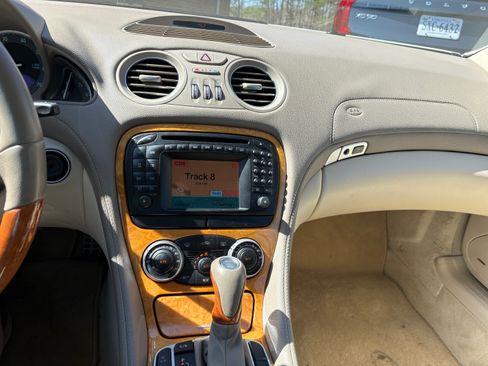 Used 2004 Mercedes-Benz SL 500 SL 500 Roadster 2D image 16