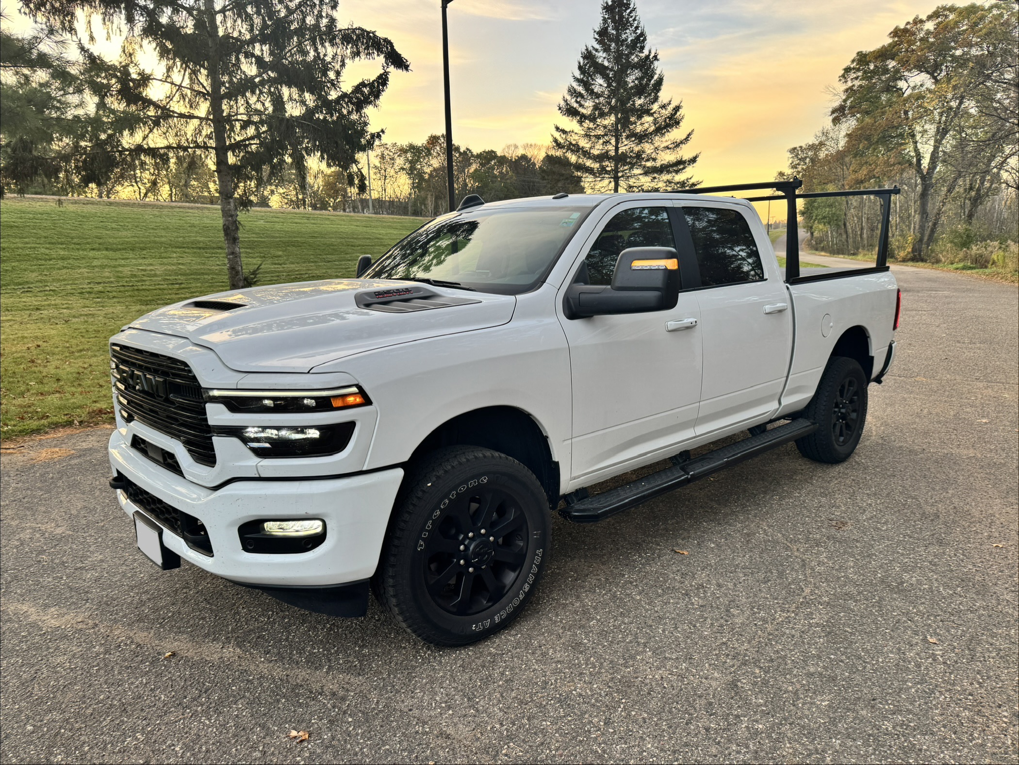 Used 2025 RAM 2500 Laramie AWD/4WD image 1