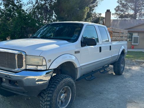 Used 2001 Ford F250 4x4 Crew Cab Super Duty image 2