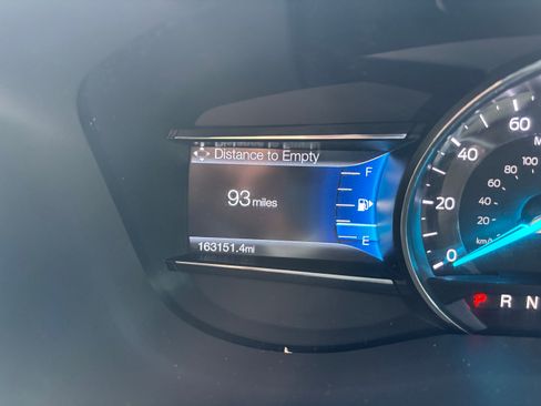 Used 2016 Ford Explorer XLT w/ Equipment Group 202A FWD image 18