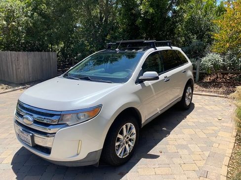 Used 2011 Ford Edge SEL w/ 202A Rapid Spec Order Code FWD image 5