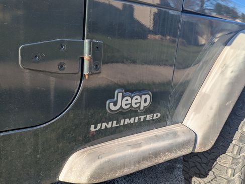 Used 2004 Jeep Wrangler 4WD image 12