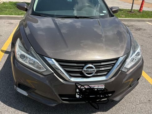Used 2016 Nissan Altima 2.5 S w/ Power Driver Seat Package FWD image 1