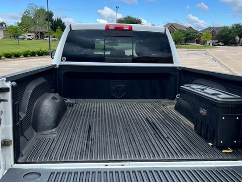 Used 2012 RAM 1500 Laramie RWD image 8
