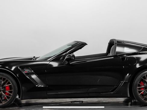 Used 2016 Chevrolet Corvette Z06 w/ Battery Protection Package image 5