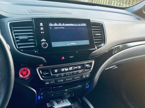 Used 2022 Honda Pilot Black Edition image 16