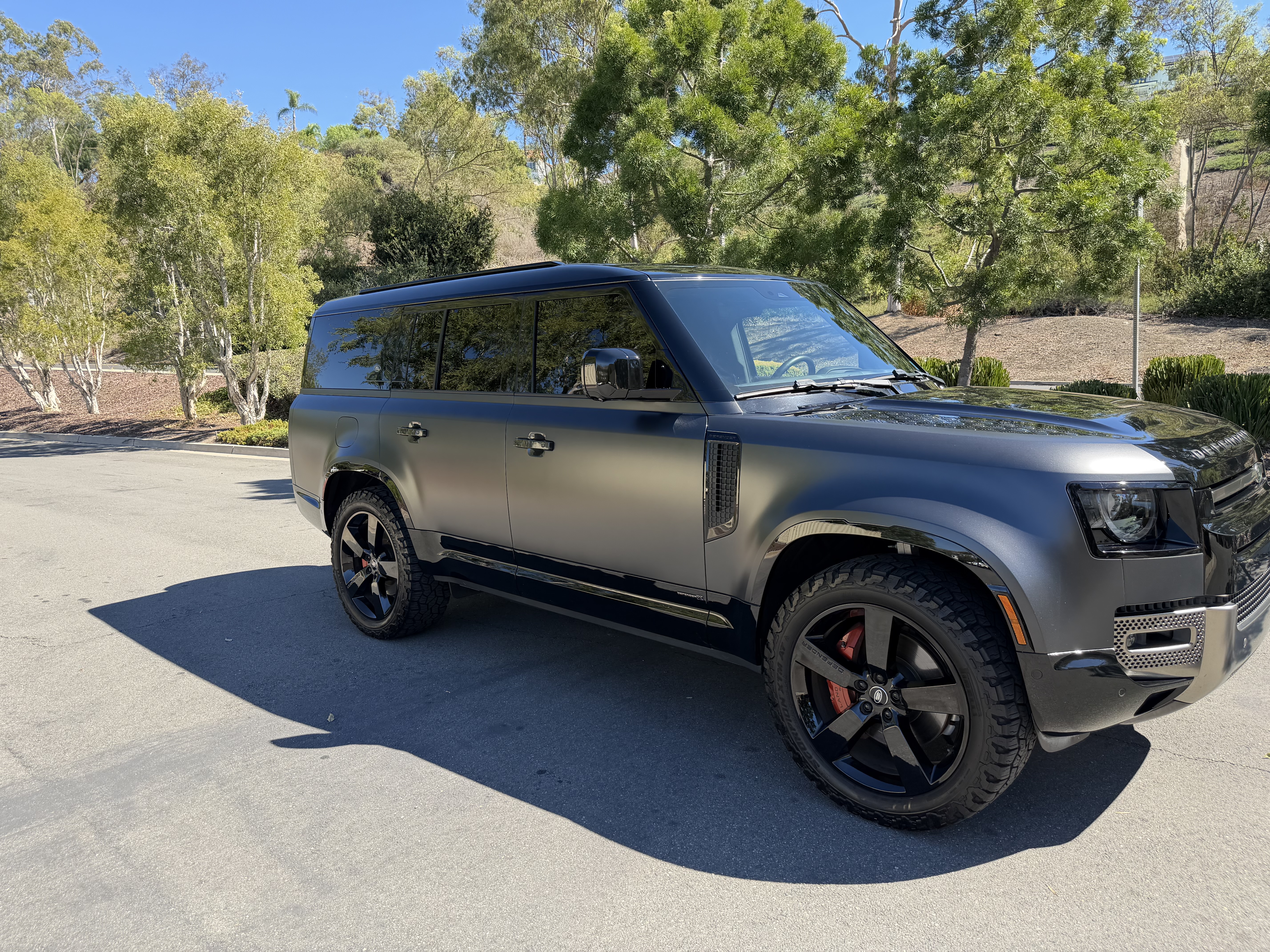 Used 2024 Land Rover Defender 130 X AWD/4WD image 1