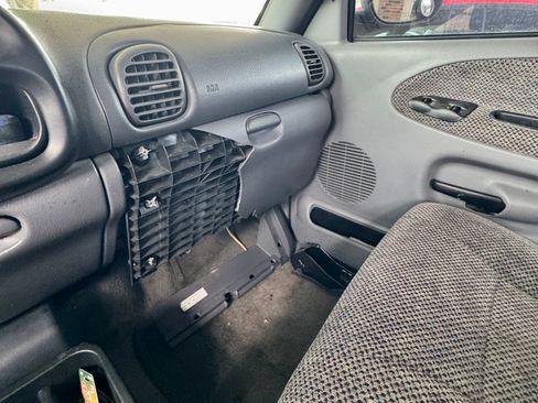 Used 1999 Dodge Ram 1500 Truck 2WD Quad Cab image 13