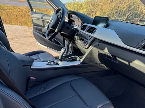 Used 2014 BMW 320i Sedan image 2