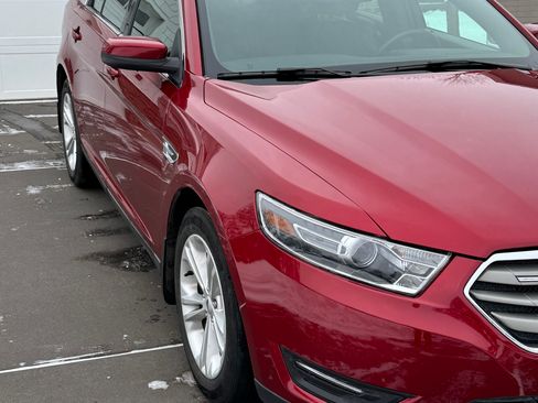 Used 2015 Ford Taurus SEL w/ Equipment Group 201A image 4