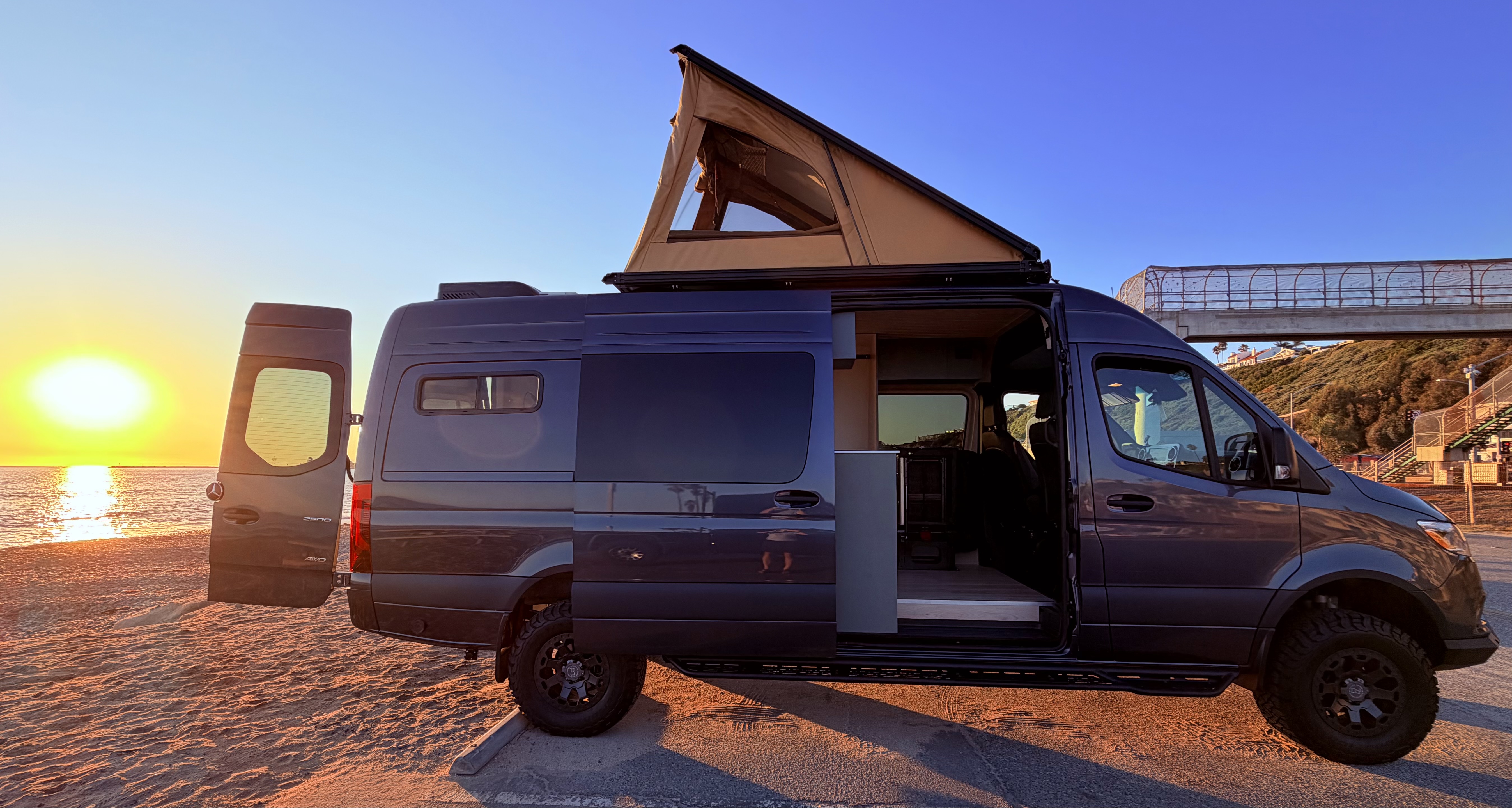 Used 2024 Mercedes-Benz Sprinter 2500 image 12
