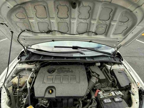 Used 2011 Toyota Corolla S image 15