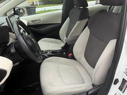 Used 2021 Toyota Corolla LE w/ Carpet Mat Package (TMS) FWD image 5