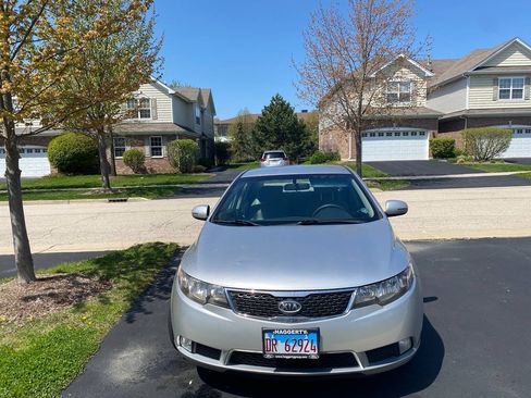 Used 2013 Kia Forte EX image 2