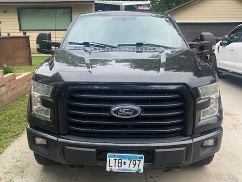 Used 2015 Ford F150 XLT w/ Equipment Group 302A Luxury AWD/4WD image 6
