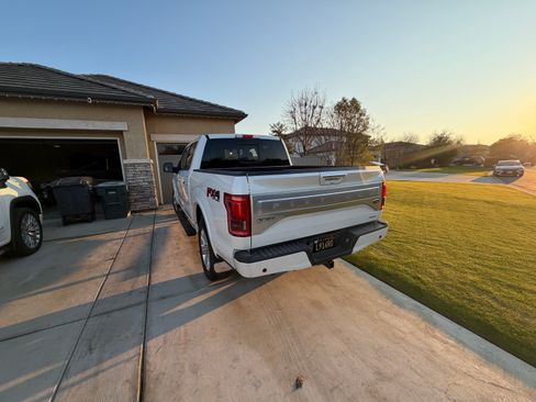 Used 2015 Ford F150 Platinum w/ Technology Package image 6