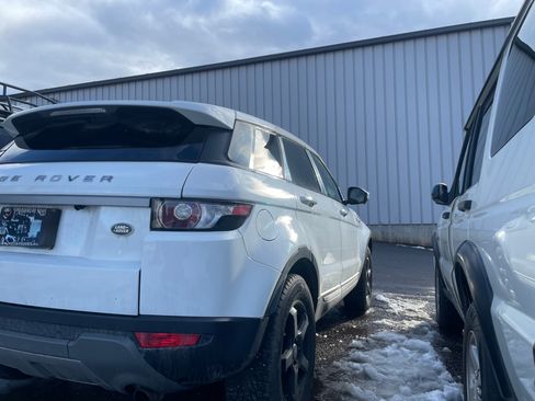 Used 2014 Land Rover Range Rover Evoque Pure Premium image 5