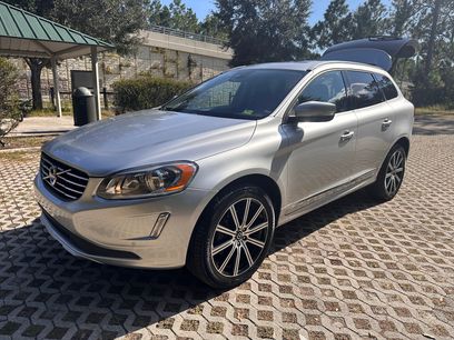 Used 2015 Volvo XC60 T5 Premier w/ Proximity Package