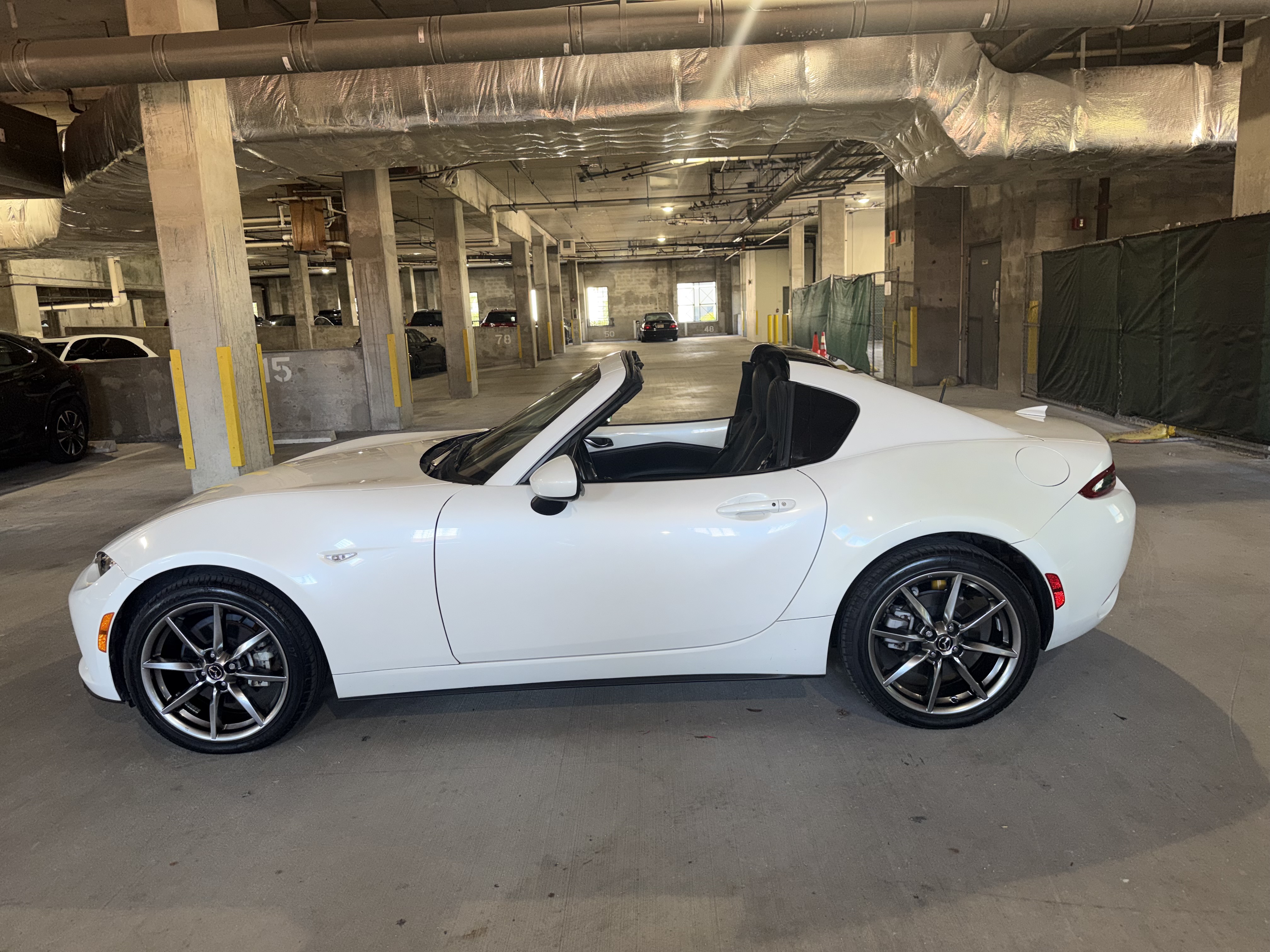 Used 2022 MAZDA MX-5 Miata RF Grand Touring RWD image 4