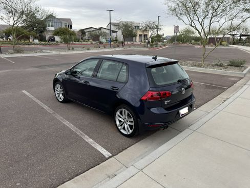 Used 2017 Volkswagen Golf Wolfsburg Edition image 4