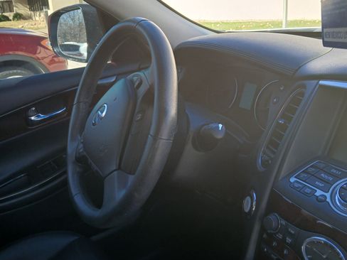 Used 2017 INFINITI QX50 AWD w/ Deluxe Touring Package image 11