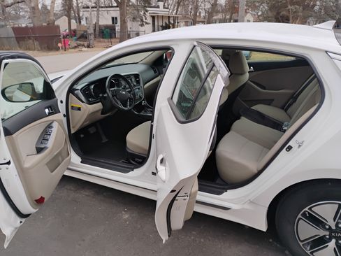 Used 2013 Kia Optima LX w/ Hybrid Convenience Pkg image 5