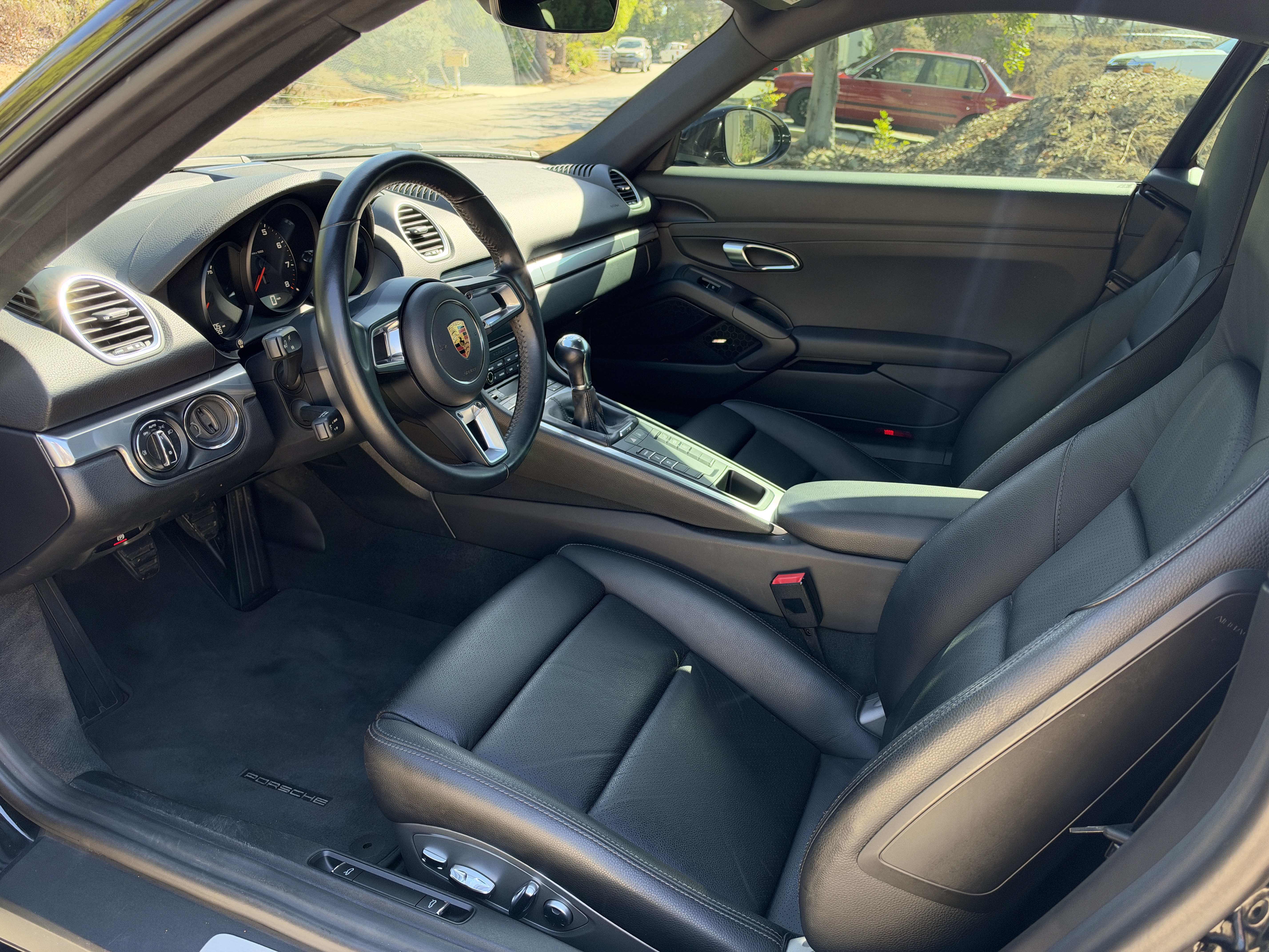 Used 2019 Porsche 718 Cayman RWD image 18