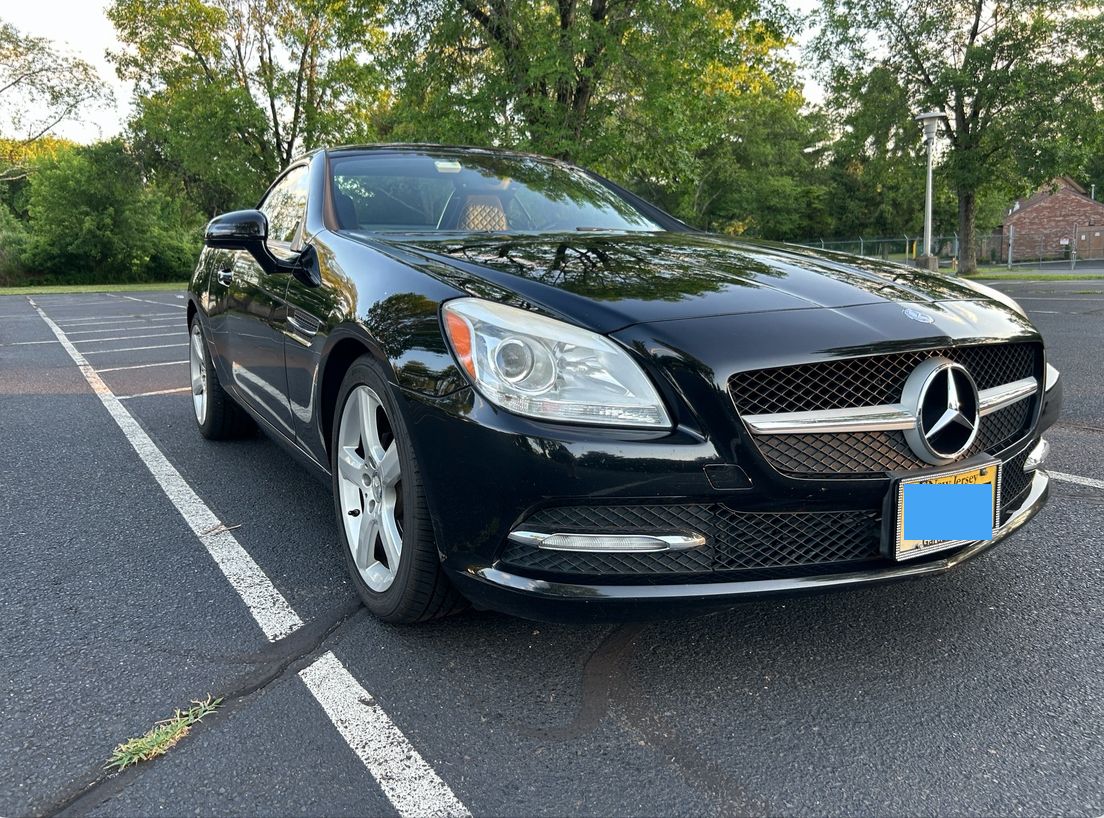 Used 2012 Mercedes-Benz SLK 250 image 9