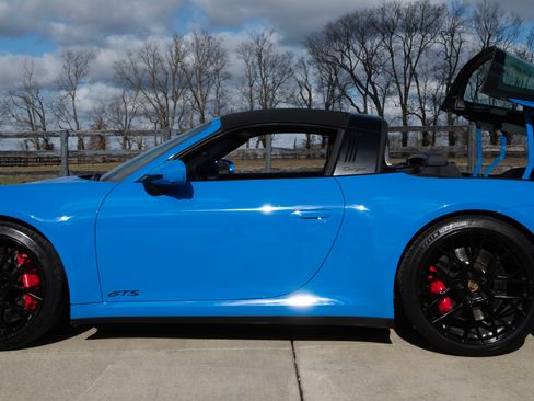 Used 2022 Porsche 911 Targa 4 GTS Coupe 2D image 8