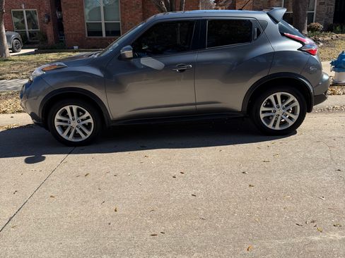 Used 2015 Nissan Juke S image 2