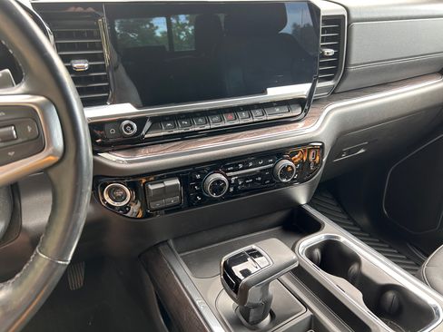 Used 2023 Chevrolet Silverado 1500 LTZ w/ LTZ Convenience Package II AWD/4WD image 22