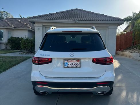 Used 2021 Mercedes-Benz GLB 250 image 9