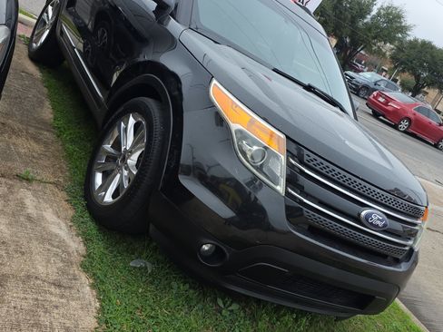 Used 2015 Ford Explorer Limited image 8