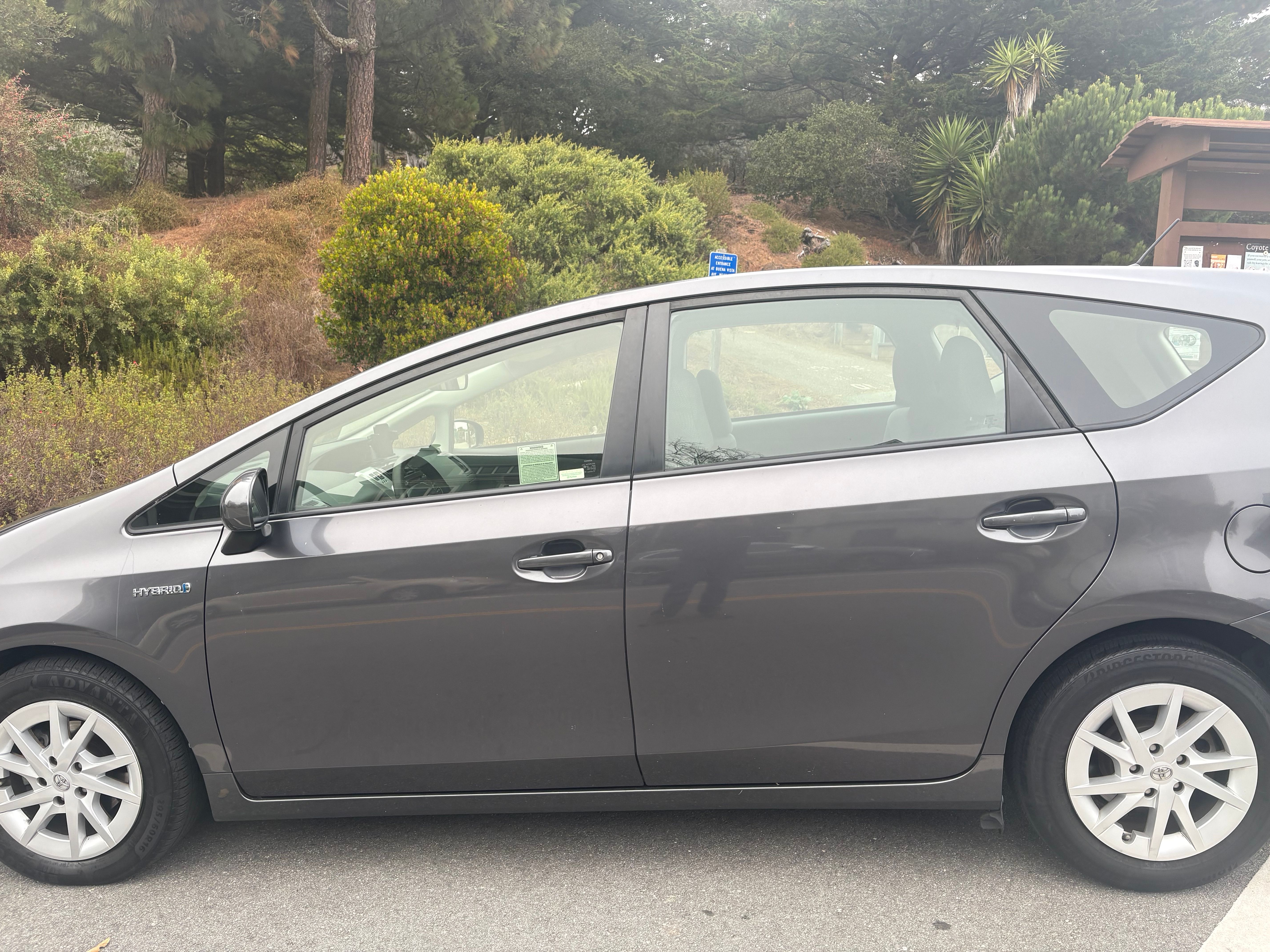 Used 2014 Toyota Prius V Three FWD image 9