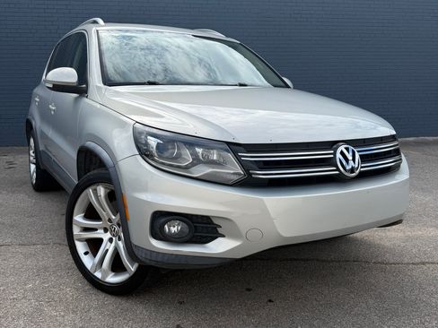 Used 2012 Volkswagen Tiguan SEL image 1