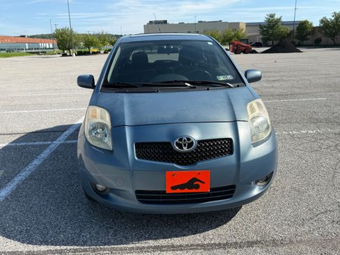 Used 2008 Toyota Yaris 2-Door Hatchback FWD image 10