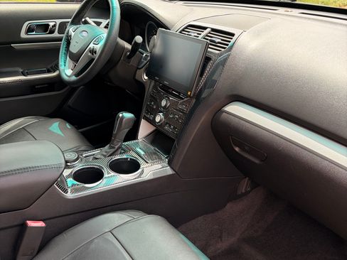 Used 2013 Ford Explorer XLT AWD/4WD image 10
