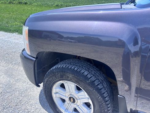Used 2010 Chevrolet Silverado 1500 LT w/ Power Pack Plus AWD/4WD image 8