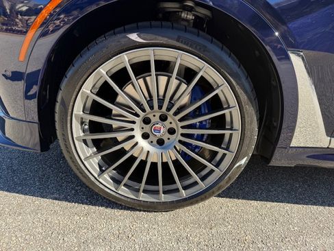 Used 2024 BMW ALPINA XB7 image 12