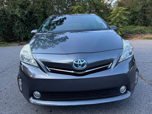 Used 2013 Toyota Prius V Five FWD image 5