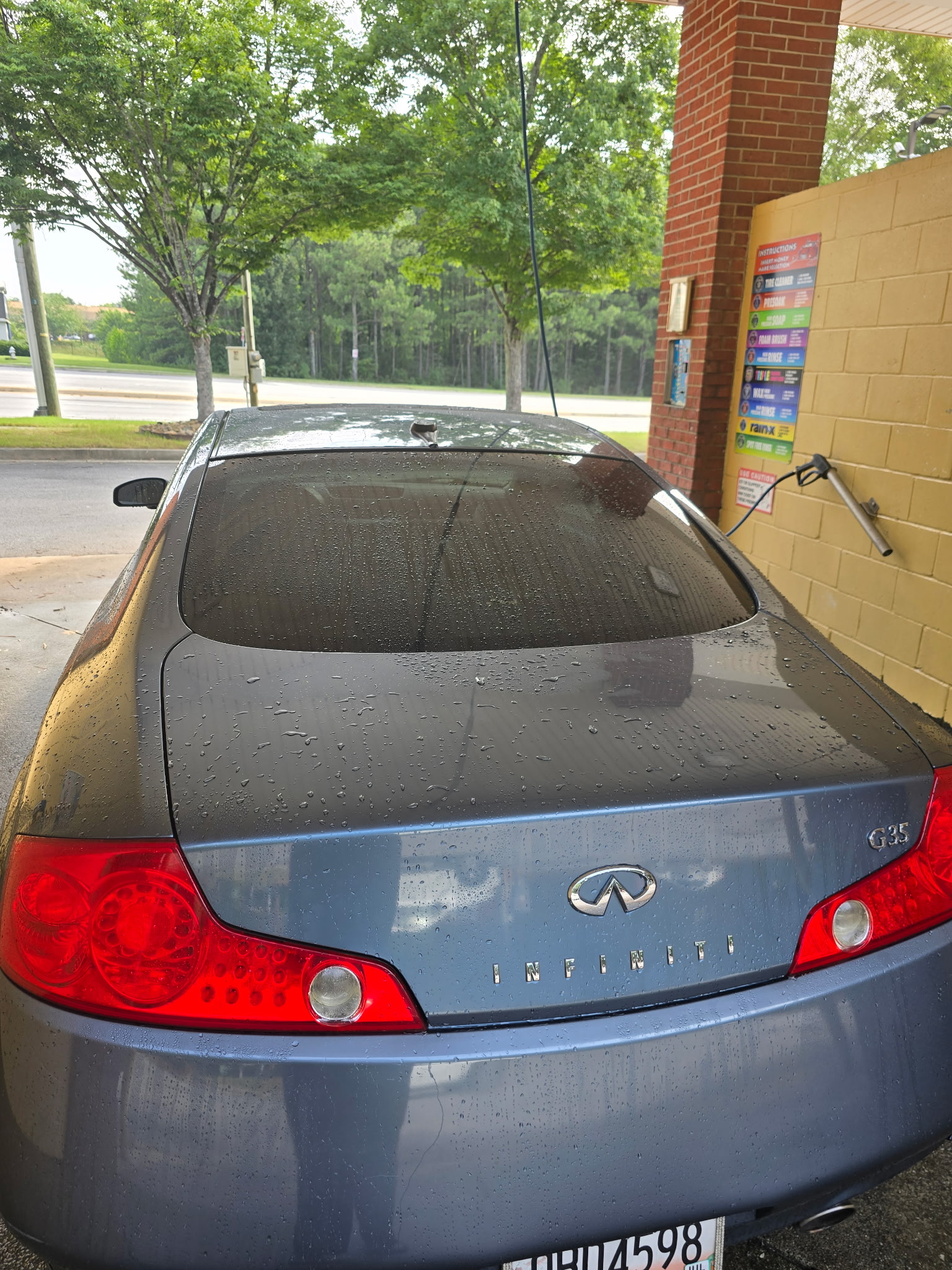 Used 2005 INFINITI G35 Coupe w/ (P01) Premium Pkg RWD image 2