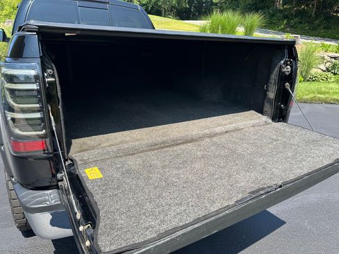 Used 2013 Toyota Tundra 4x4 Double Cab w/ Tow Pkg image 18