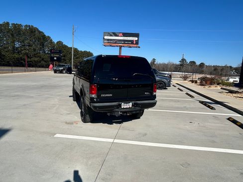 Used 2004 Ford Excursion Limited image 6