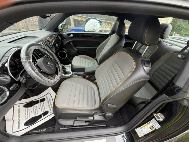 Used 2016 Volkswagen Beetle 1.8T Dune w/ Dune Technology Package FWD image 2