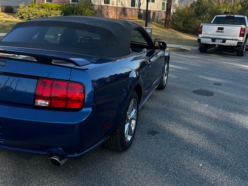 Used 2006 Ford Mustang GT Premium image 8