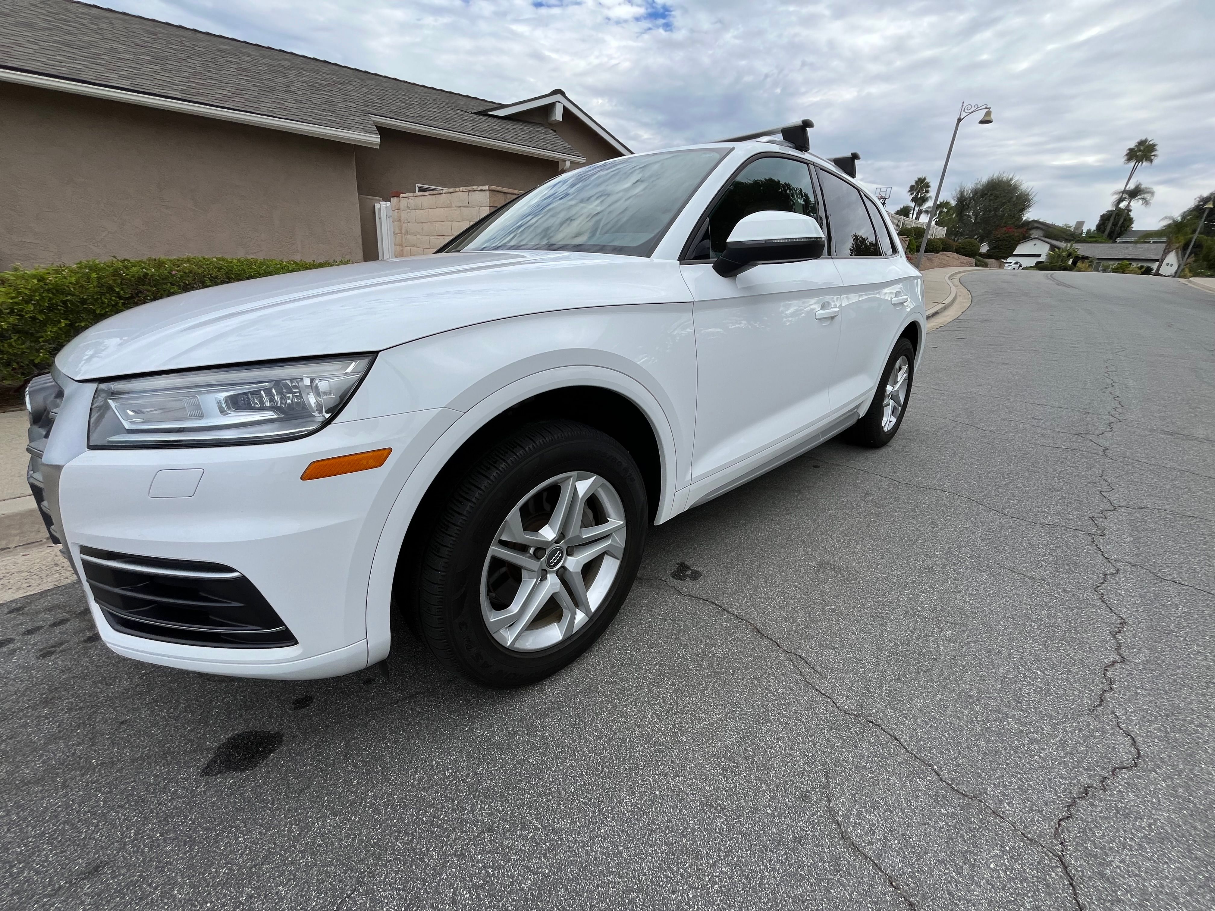 Used 2018 Audi Q5 2.0T Premium w/ Convenience Package AWD/4WD image 12
