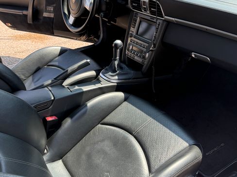 Used 2005 Porsche 911 Carrera S RWD image 12