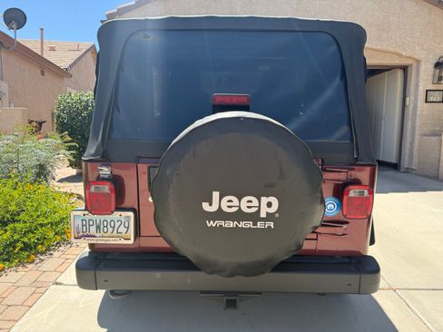 Used 2004 Jeep Wrangler 4WD image 9